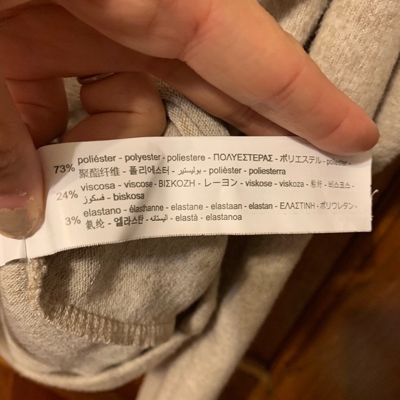 Puffed shoulder with pearls sweater from Zara sz S - Picture 3 of 3